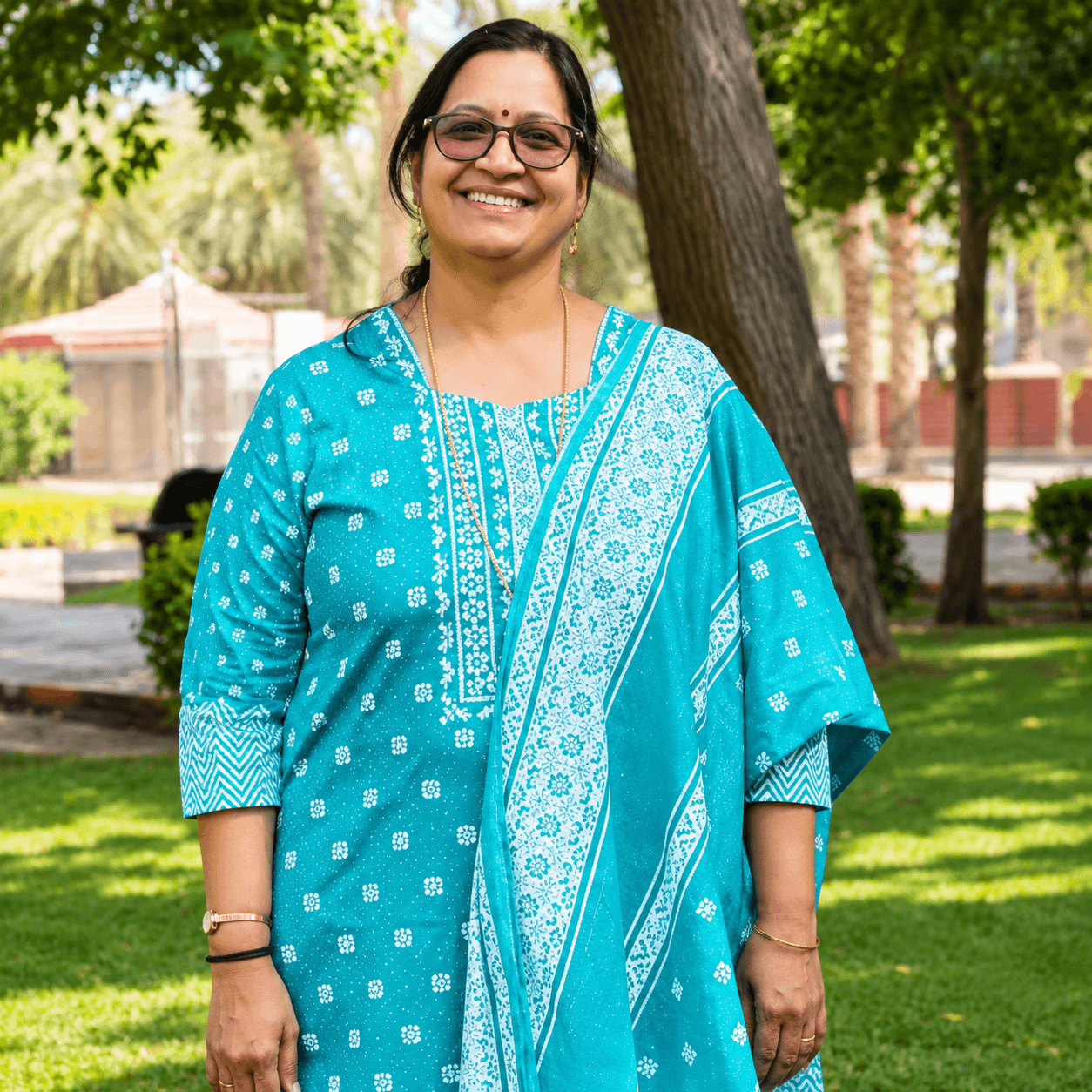 Basic and advanced tailoring course online — ONSA student progressing from beginner to advanced tailoring — photo 1 of 3